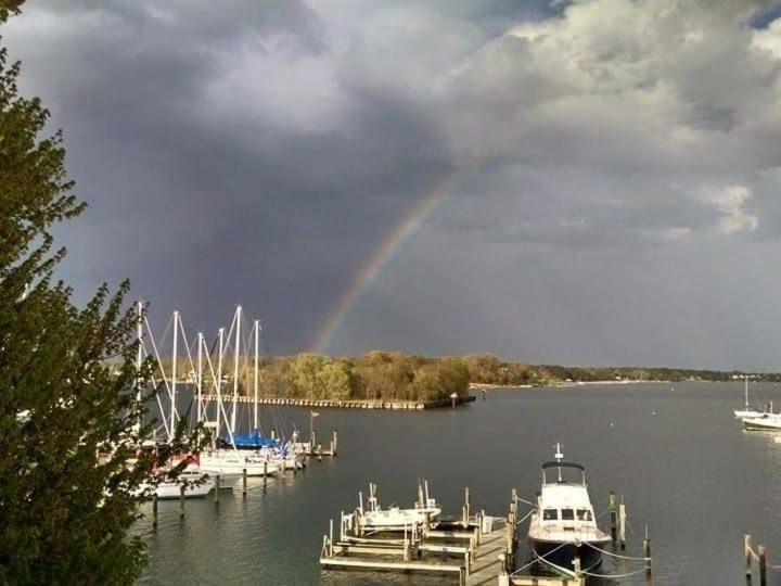 Blue Heron Inn - A Bed And Breakfast Llc Solomons Exterior foto